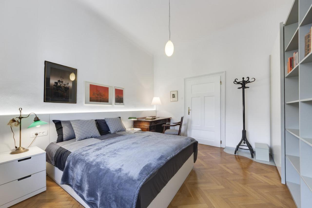 City Center Apartment With Parking Laibach Exterior foto